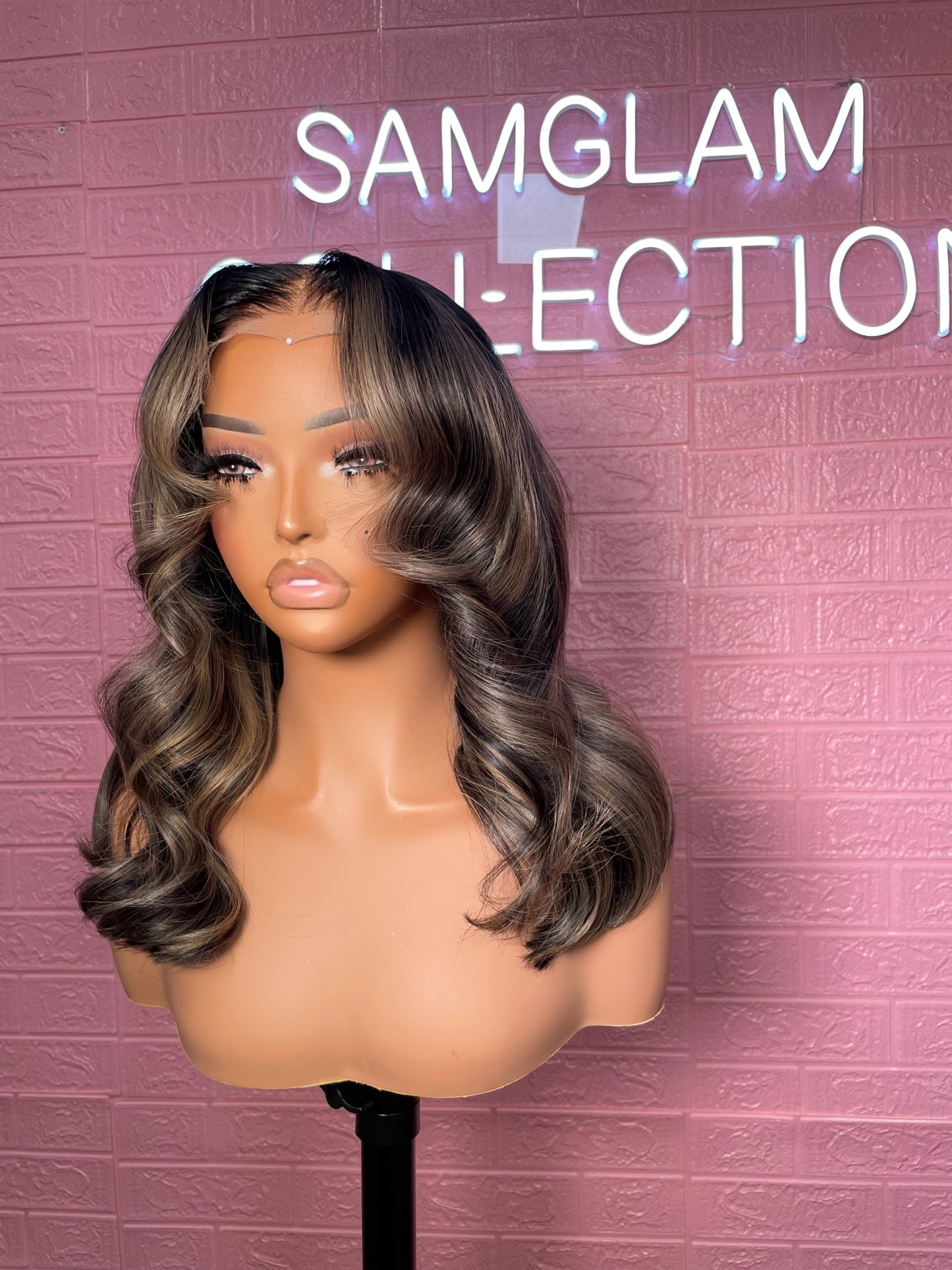 Nichole jet-black highlights unit